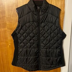 Zelos Vest
